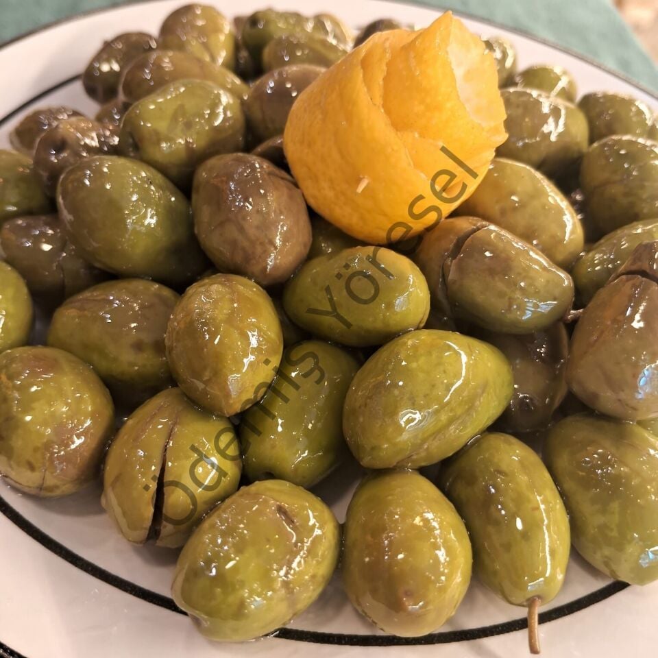 Ödemiş Çekişte Kırma Zeytin 1000g