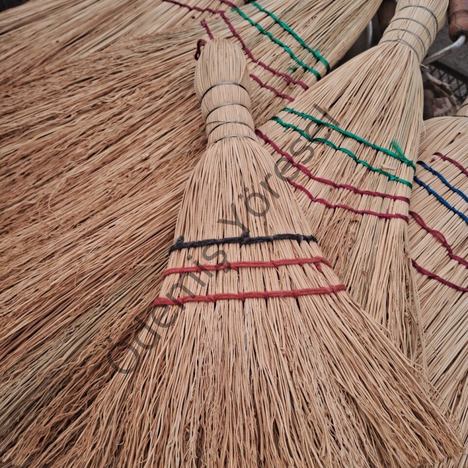 El Süpürgesi 1 Adet