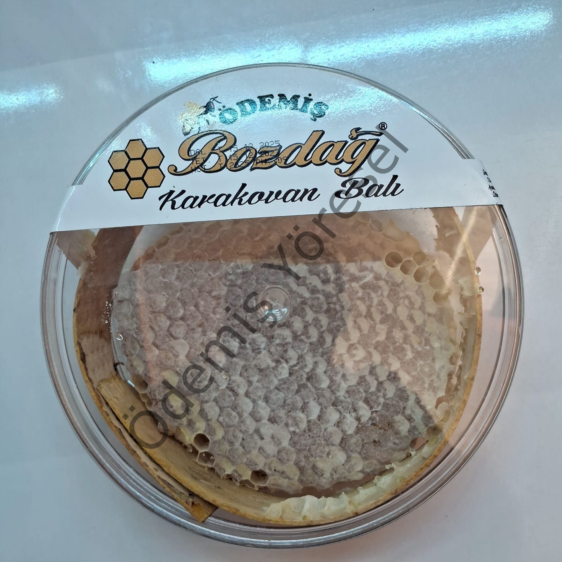 Kara Kovan Petek Bal