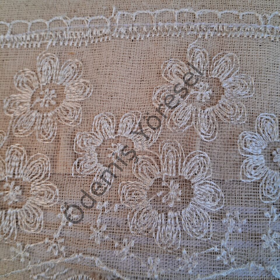 Yastık Kılıfı Kanaviçe  Gül