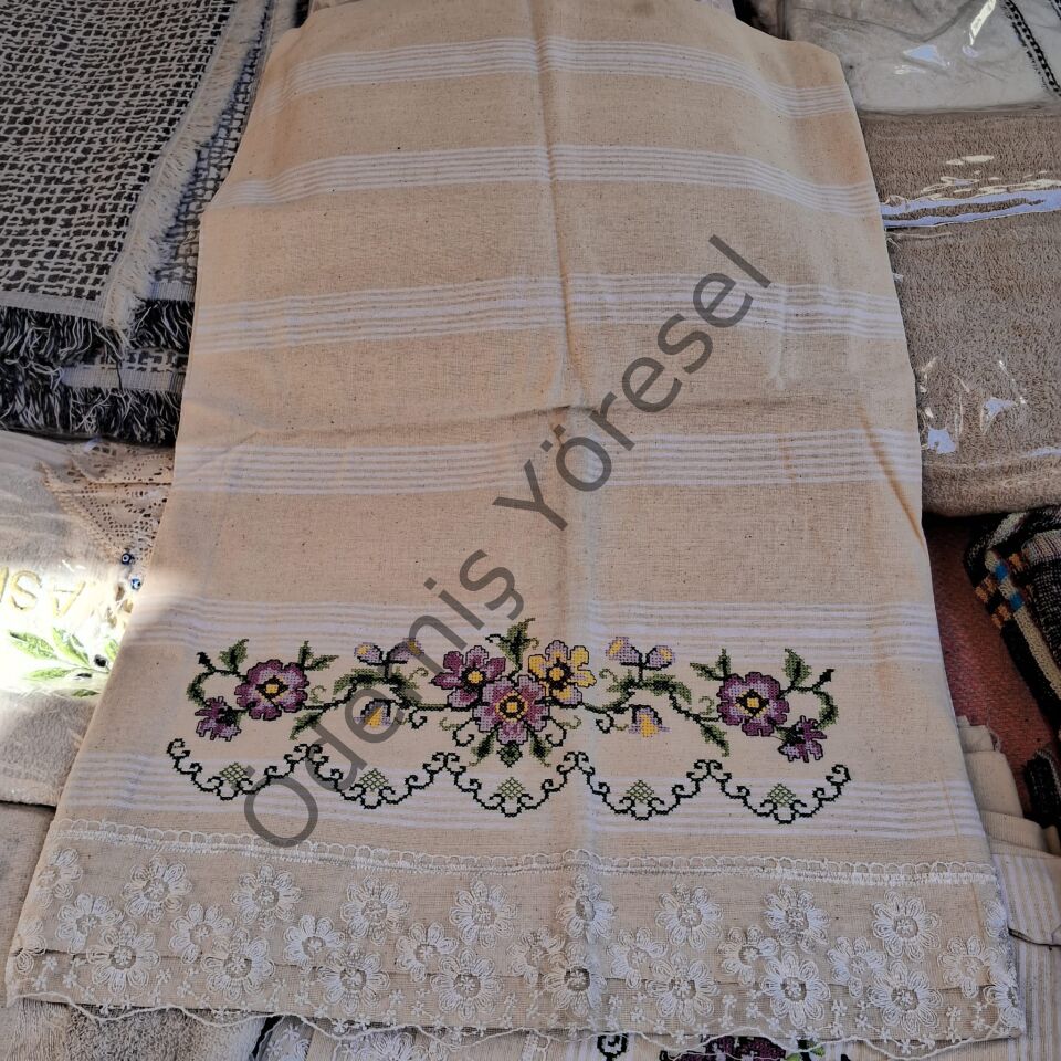 Yastık Kılıfı Kanaviçe Papatya