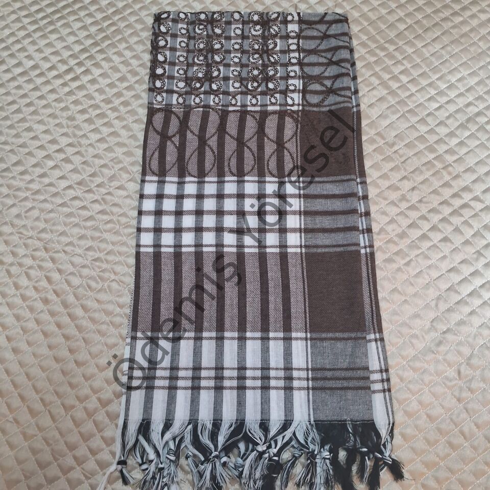 Hafif İşlemeli Puşi